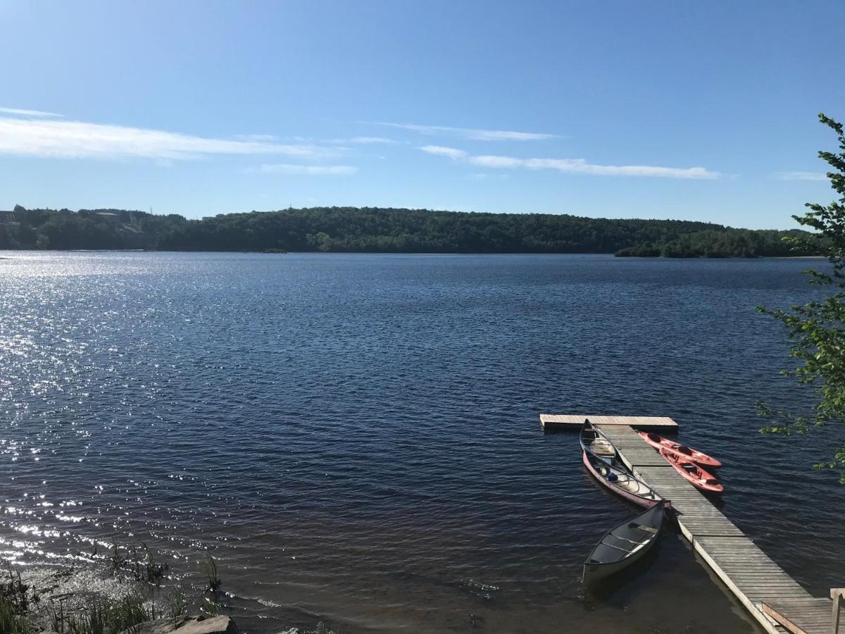 Domaine De La Baie, Les Suites Shawinigan Esterno foto