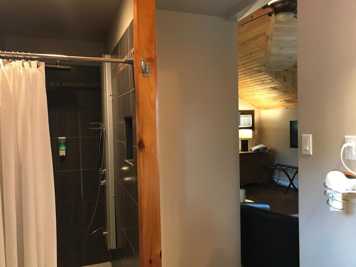 Domaine De La Baie, Les Suites Shawinigan Esterno foto