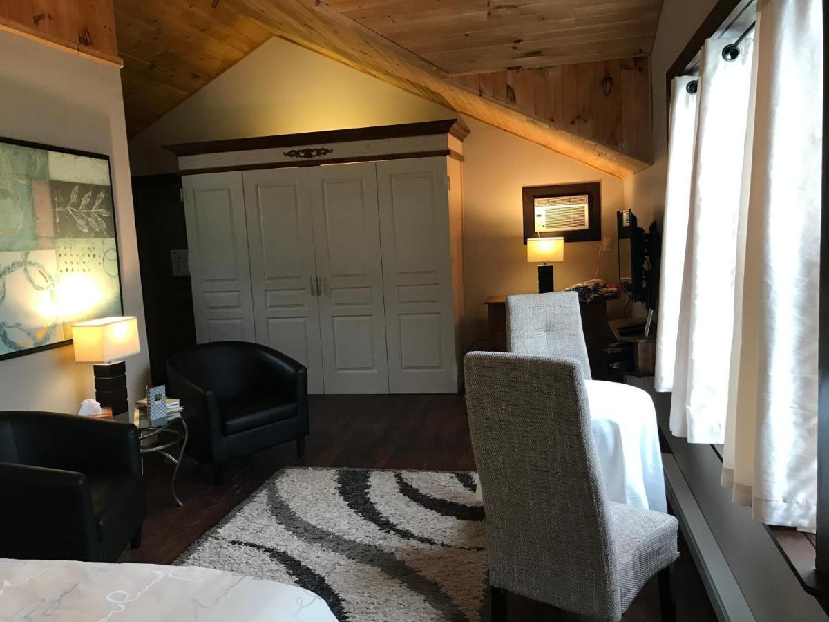 Domaine De La Baie, Les Suites Shawinigan Esterno foto
