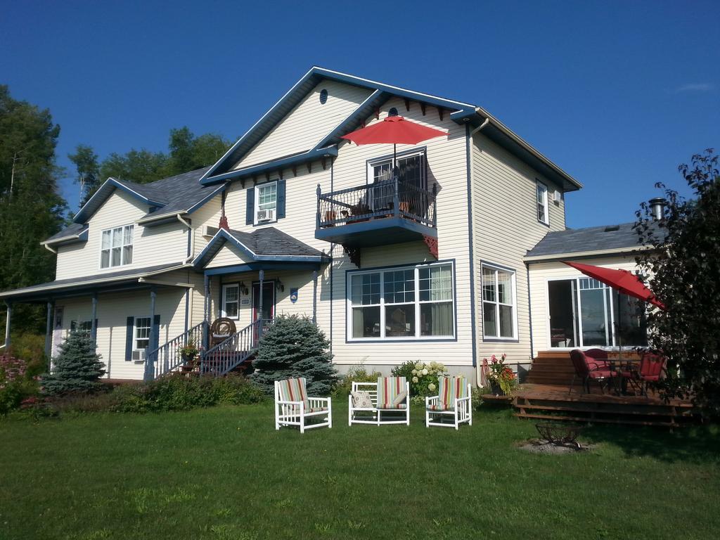 Domaine De La Baie, Les Suites Shawinigan Esterno foto