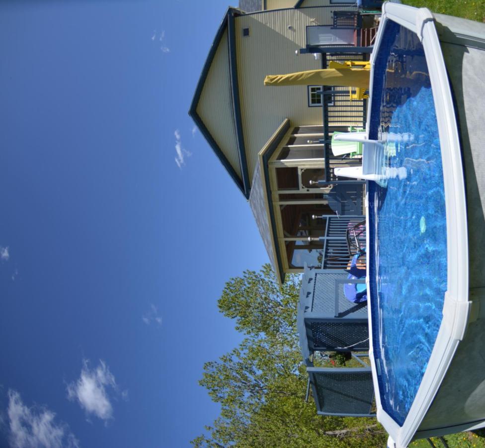 Domaine De La Baie, Les Suites Shawinigan Esterno foto