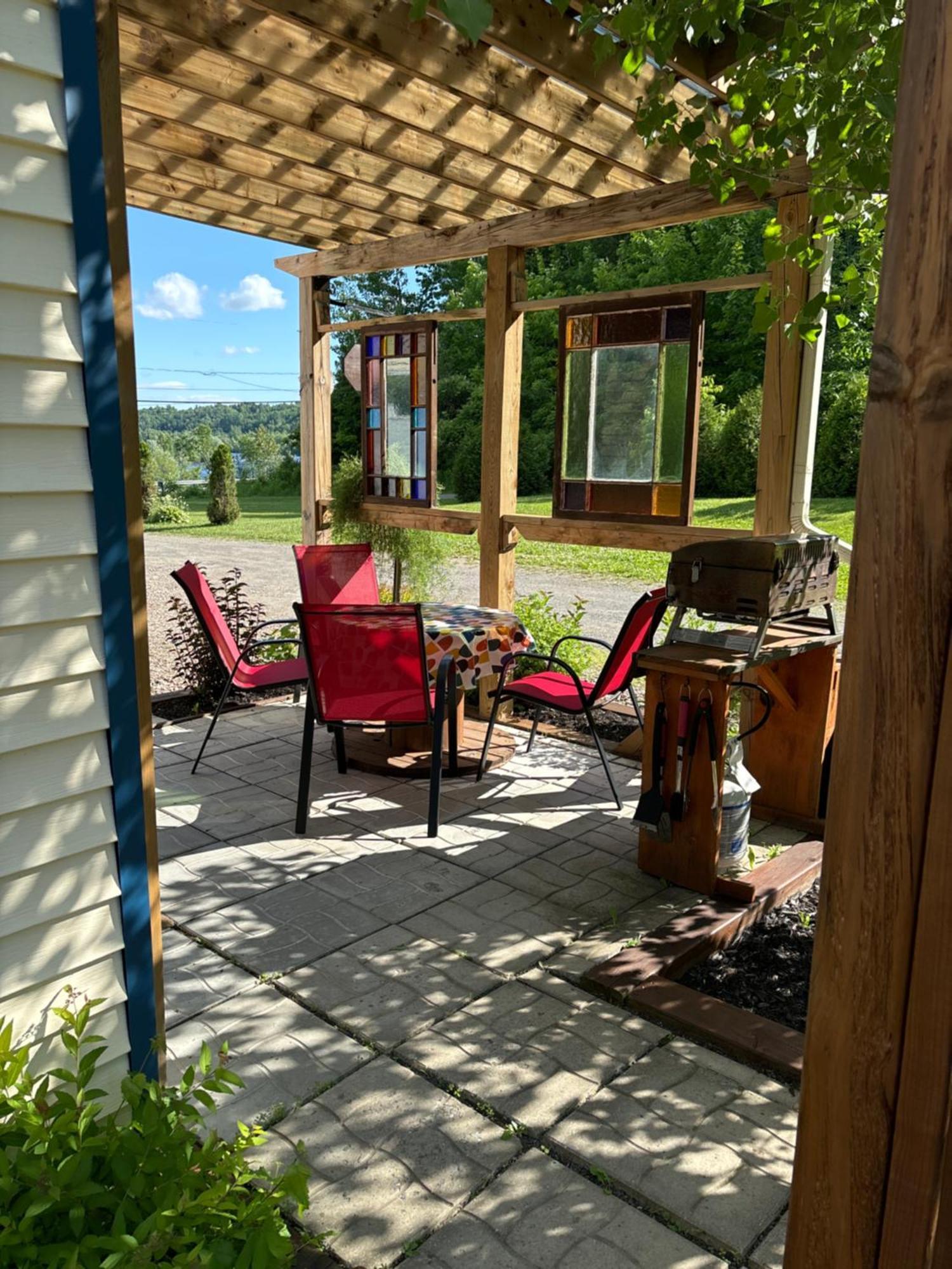 Domaine De La Baie, Les Suites Shawinigan Esterno foto