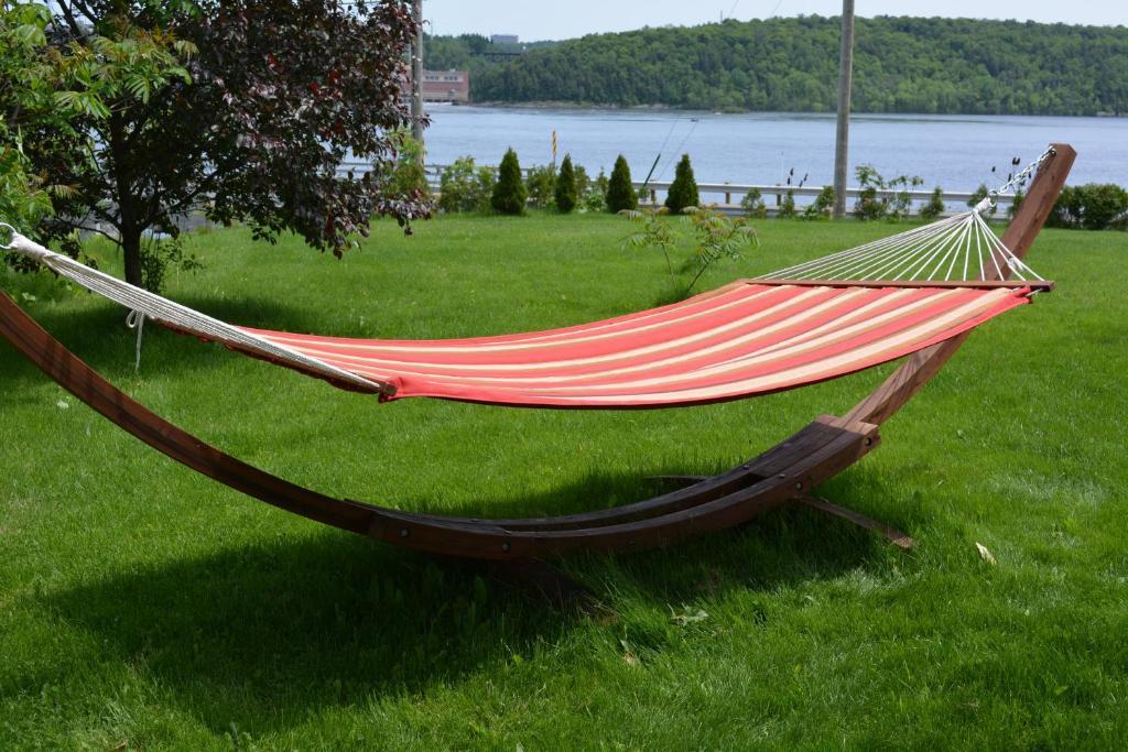 Domaine De La Baie, Les Suites Shawinigan Esterno foto