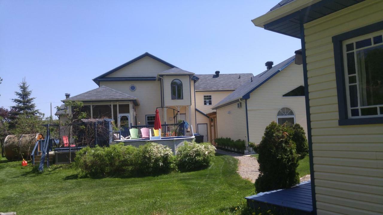 Domaine De La Baie, Les Suites Shawinigan Esterno foto