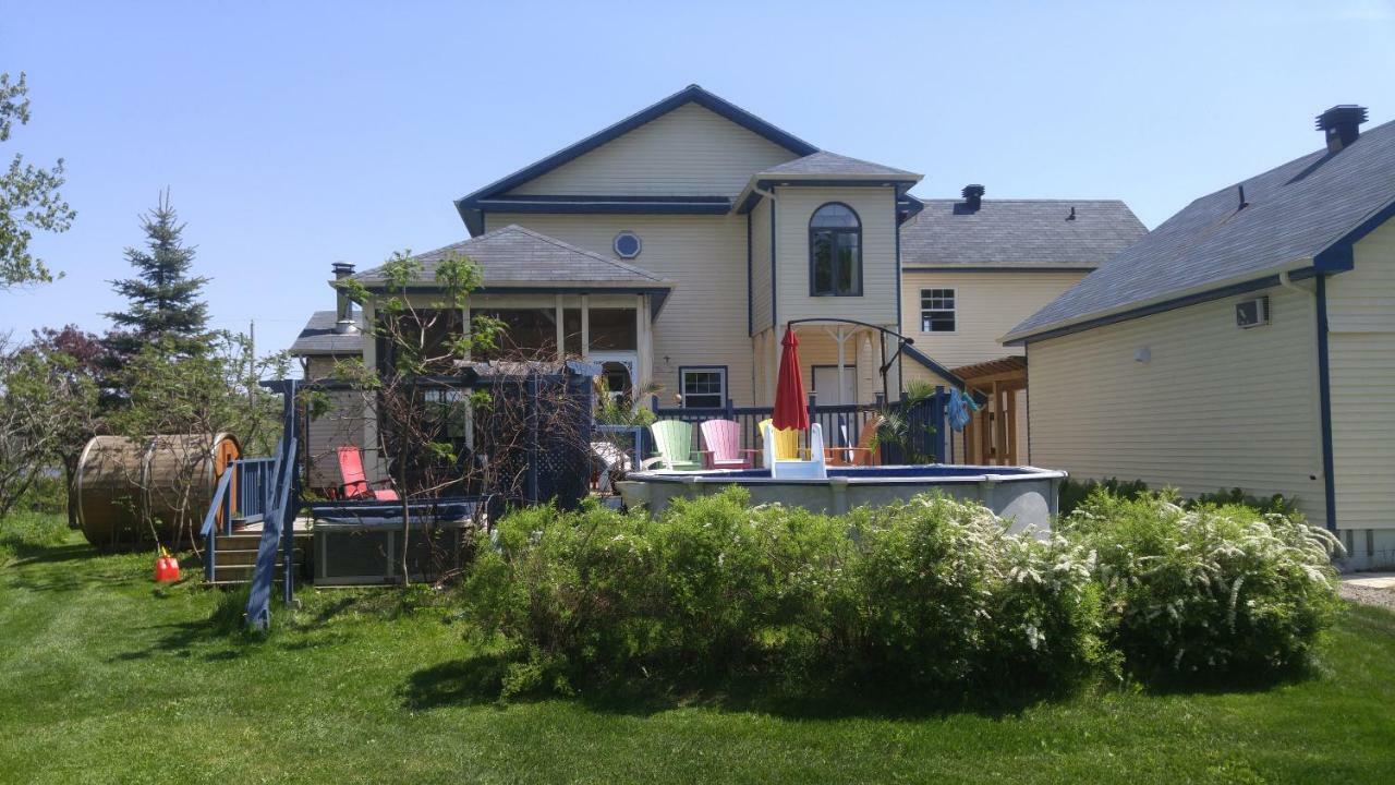 Domaine De La Baie, Les Suites Shawinigan Esterno foto